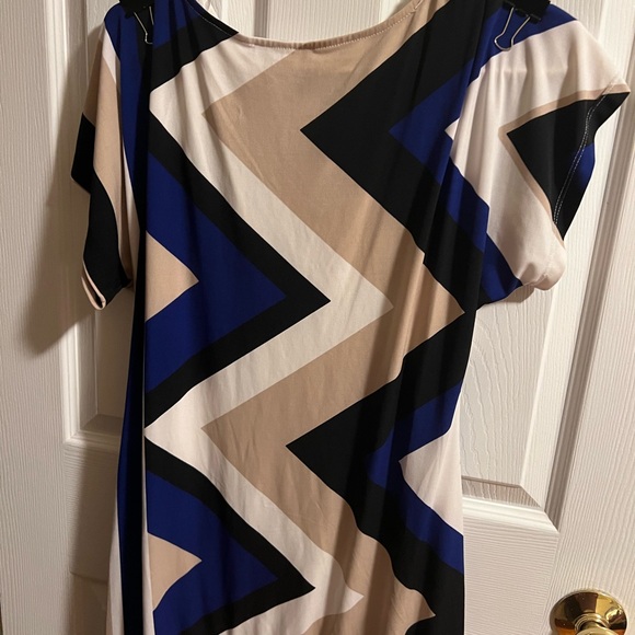 Studio one New York size medium - Picture 3 of 3